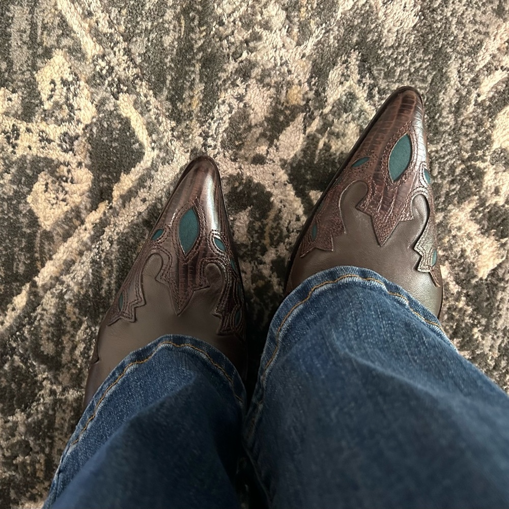 Antonio Melani leather western mule size 7M.